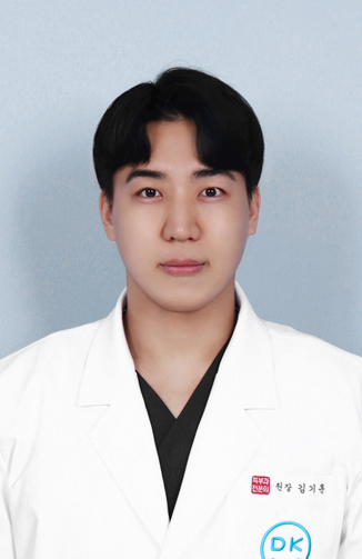 땡큐피부과 의료진 김기훈